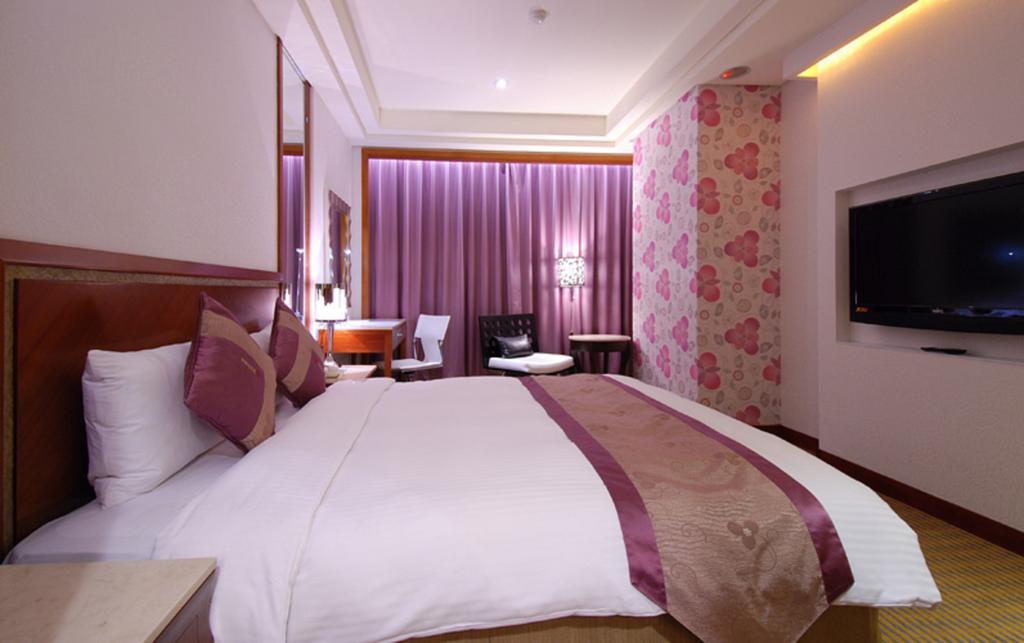 Hej Taipei Arena Hotel Esterno foto